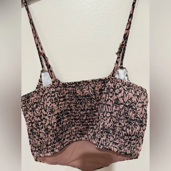 La Hearts Floral Top size medium - Picture 4 of 5